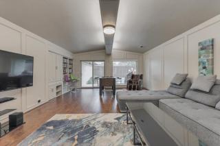 Spacious and Modern Home with Private Pool - Plano - 4
