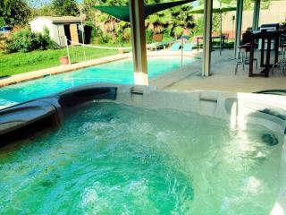 Amazing House with Pool, Arcade, Hot Tub and More - Accomodates 16 guests - Pflugerville - 0