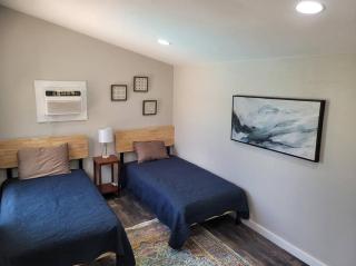 Amazing House with Pool, Arcade, Hot Tub and More - Accomodates 16 guests - Pflugerville - 5