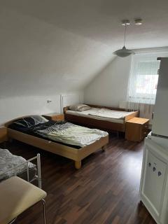 Pension VIVA Essingen - 9