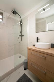 Appartement climatisé 3 chambres avec terrasse idéal pour 6 à 8 personnes - 5