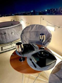 Glamping con jacuzzi en piso 15, único en Gdl, vistas espectactaculares - 2