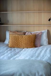2 Bedroom Rose Charm - by University - 8