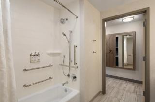 Holiday Inn Express Richmond by IHG - 1