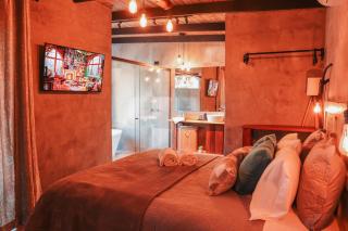 Chalé Romântico em Curitiba, climatizado com banheira - TinyHousePassauna - 2