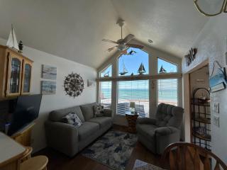 Oceanfront Cabin 9 With Jacuzzi & Awesome Views - Smith River - 0