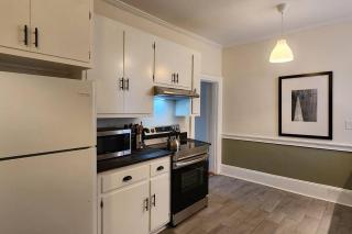 Historic Idlewild Cottage - Montgomery - 6