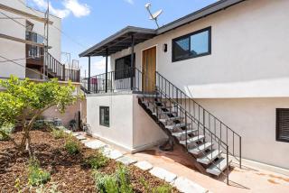Cozy House Minutes From Downtown - Los Angeles - 5