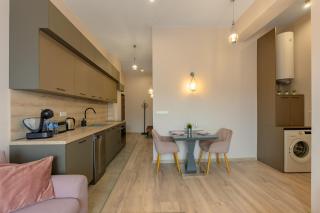 Pink Apartment - 3