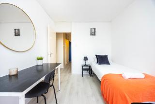 London Poplar Apartment - Sleep 4-5 - Ideal for Business Travellers & Contractors - near Canary Wharf and DLR Station - Parking tickets available on request - Londra - 3