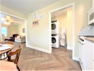 Walnut - Family Neighborhood, Pet Friendly -  - 2