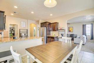 Family-Friendly Home with Mtn View in Albuquerque! - 3