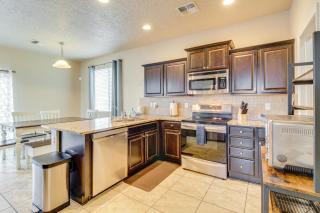 Family-Friendly Home with Mtn View in Albuquerque! - 1