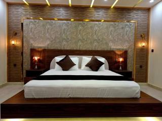 Royal Galaxy Hotel & Residence Islamabad - 3