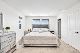 Charming Home Near Six Flags - 9