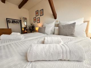 YourFavoriteBed Designerapartments Zwickau Zentrum - 1