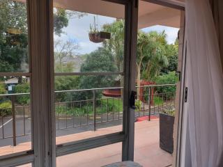 Cute comfortable, quiet studio 11 with Carpark - Auckland - 9