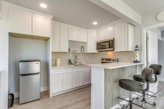 End Unit with Clear Lake Access in NorCal! - 9