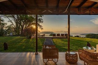 Private Beach Mansion Ocean View at Tambor Hills - 8