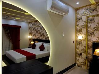 Royal Galaxy Hotel & Residence - Near Islamabad International Airport & Motorway - 5