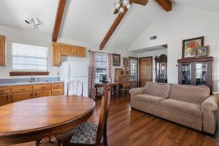 Cottage at Twin Oaks - Tivydale - 5