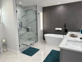 Cozy 2 BR Waterfront home with Heated Pool - Fort Myers - 2