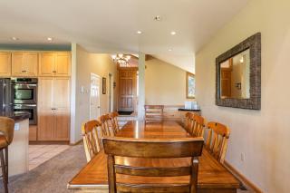 Eagles Nest by Tahoe Getaways - Pet Friendly with Hot Tub, Pool Table & Shuttle to Slopes - 3