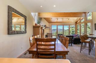 Eagles Nest by Tahoe Getaways - Pet Friendly with Hot Tub, Pool Table & Shuttle to Slopes - 4