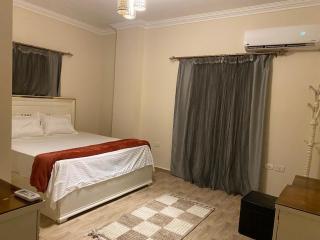 Modern design apartment 4 bedroom N4-sheikh Zayed شقة فندقية - الشيخ زايد- عوائل - Città del 6 ottobre - 5