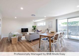 Modern Retreat - Near CBD, 4BR Comfort - Dubbo - 0
