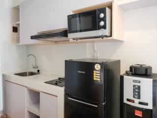 Minimalist and Comfortable Studio Apartment Tokyo Riverside PIK 2 By Travelio - 1