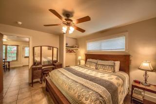 Annettes Cottage A - 2