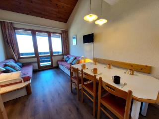 Charmant T2 6 pers avec balcon à 200m des pistes - FR-1-353-148 - 1