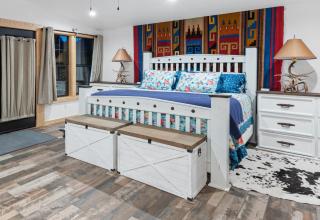 Guadalupe Bluff Bunk House - Kerrville - 2