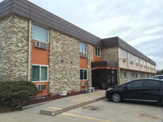 Island Inn - Grand Island - 1