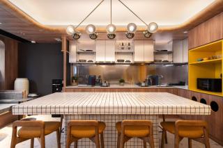 Dash Living on Queen's - Hong Kong - 5
