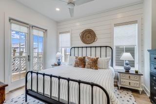 Meet Out Back 313 SOU - 4