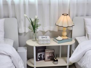 5mins to Jangseungbaegi station, 1mins to airport bus station, max 6pax, two bedrooms - Seul - 1