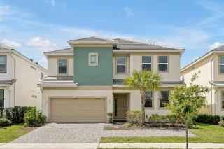 Luxury 12-BR Villa w/ Pool & Resort Amenities Near Disney - 3
