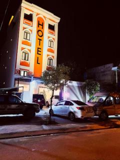 Love Hotel Hóc Môn - 3