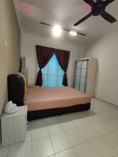 Garden Villa SP Stay Senawang - 1