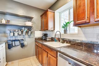 Bar and Fire Pit Pet-Friendly Phoenix La Casita - 5