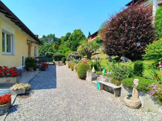 Villa with charming garden and hydromassage - Luino - 8