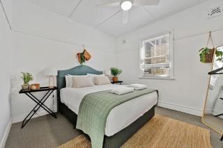 Dejorja Studio - CBD, Eclectic Retreat for 2 - Bathurst - 9