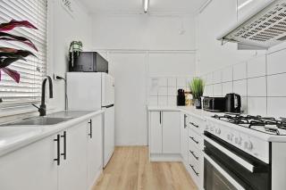 Dejorja Studio - CBD, Eclectic Retreat for 2 - Bathurst - 8