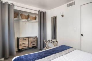 Lovely Abode, walk to UofA , Yard, Parking & BBQ - Tucson - 3