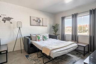 2BR 6 Min to UofA BBQ, Sunshine & Cozy Vibes! - Tucson - 6