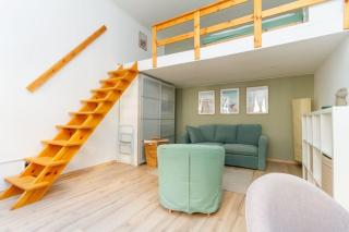 H10 by NW - Budapest - 4