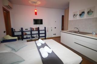 Cola Montano Apartment - Milan - 3