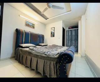 Crown business - Islamabad - 4